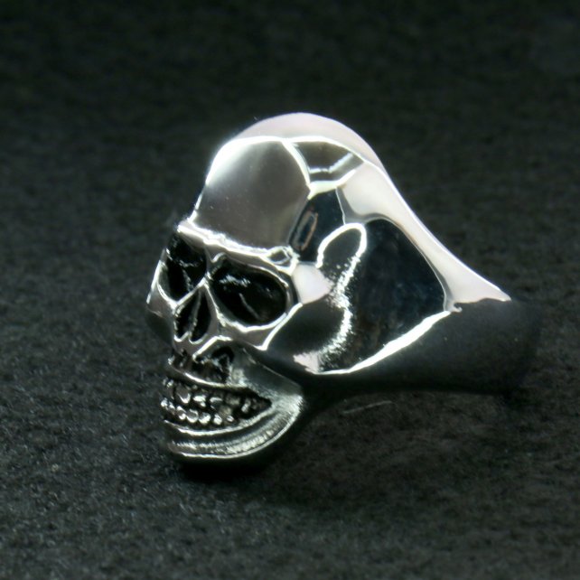 Hot Leathers men's smooth stainless steel skull ring, accessory with detailed skull design, perfect for motorcycle or edgy fashion styles.