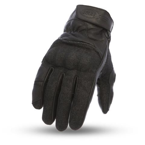 Dynamicleather Hutch gloves in black leather with detailed stitching, designed for durability and style.