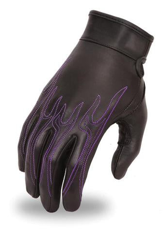 Dynamicleather Milestone gloves in black leather with detailed stitching and a snug fit, designed for style and comfort.