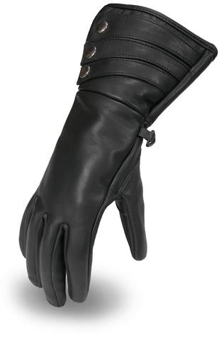 Dynamicleather Stallion gloves in black leather, showing detailed stitching and snug fit for riding or outdoor activities.