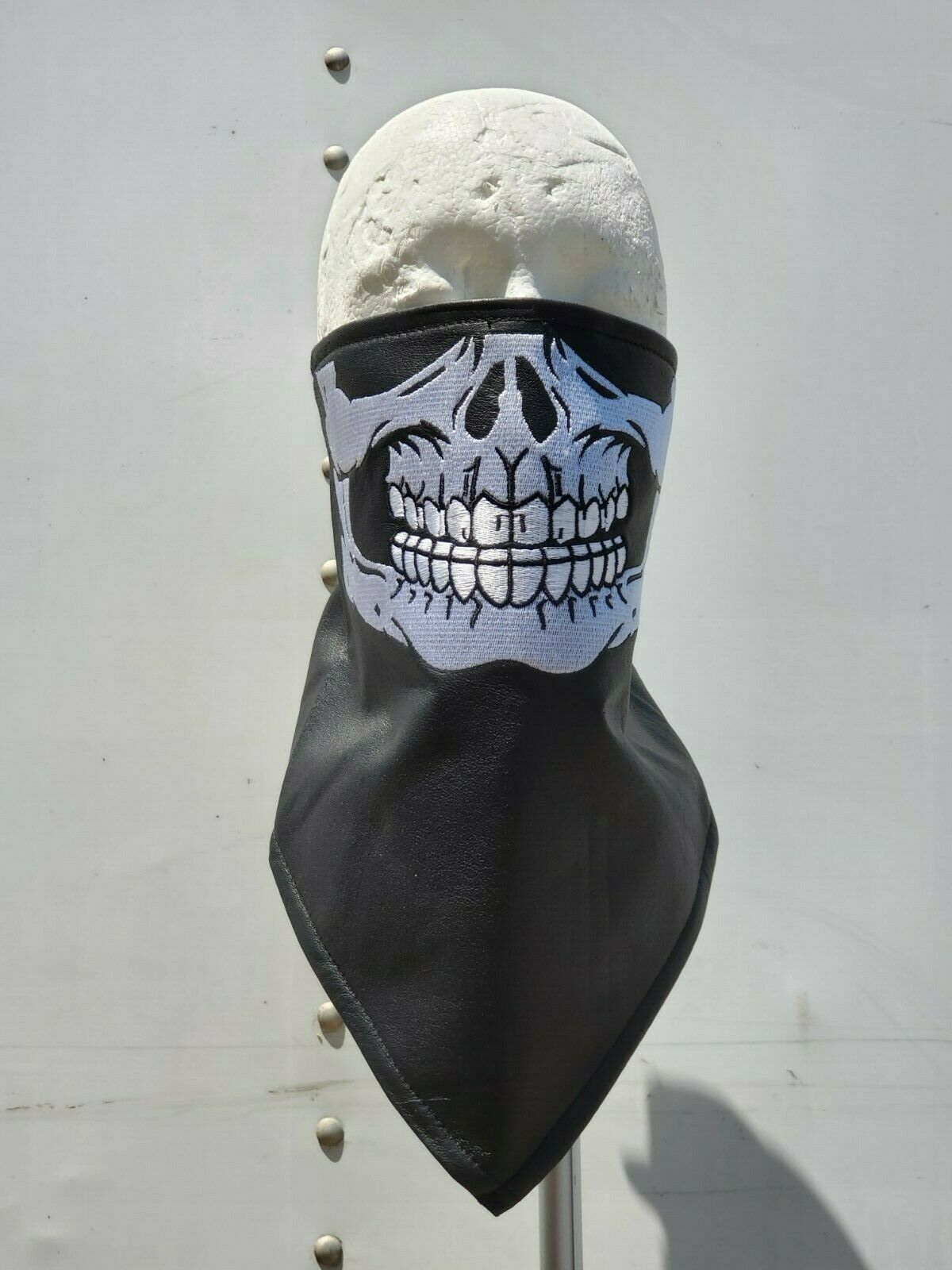 billedtekst halt George Eliot HIGHWAY LEATHER Facemask Motorcycle Leather Skull Half Face Mask 100%  Leather | HighwayLeather